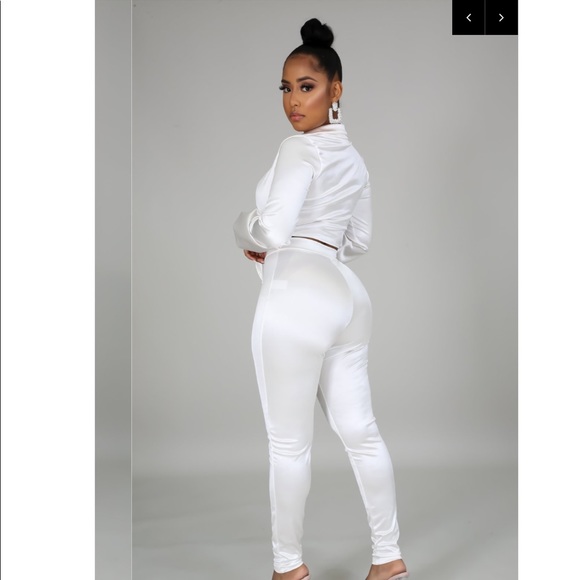 Pants Set - Picture 2 of 2